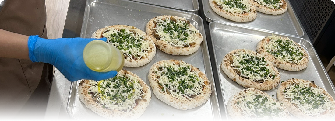 ピザ製造イメージ